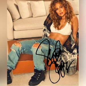 Jennifer Lopez signed (Reprint) ✍🏼